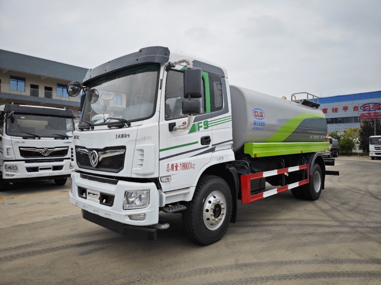 Dongfeng Forica F9 15 m³ Greening Sprinkler Truck (Optional Mist Cannon)