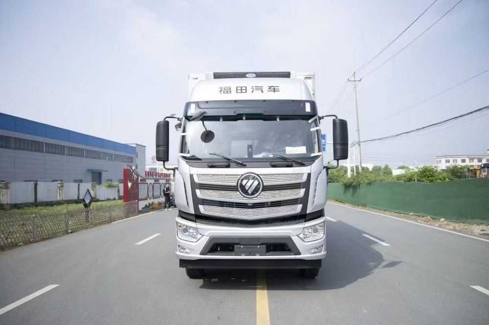 Auman Planet 5.8 m Refrigerated Truck (240 hp)